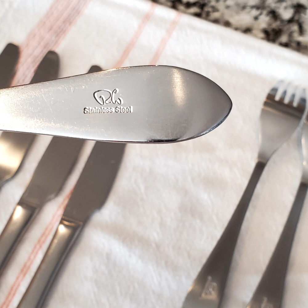 Robert Welch 8 Piece Set Meridian Brushed Satin 18/10 Stainless Flatware EUC - Picture 10 of 13